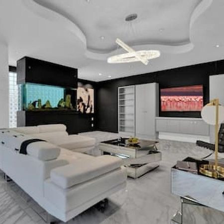 Lovely 4Bd House W Pool, Hot Tub And Free Parking هيوستن المظهر الخارجي الصورة